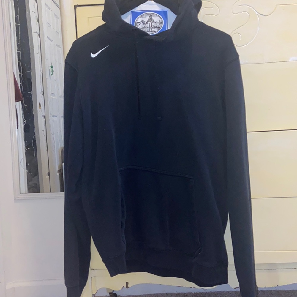 black nike hoodie